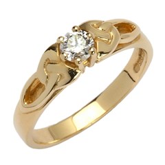 Trinity Knot Yellow Gold Solitaire Ring with Brilliant Cut Diamond